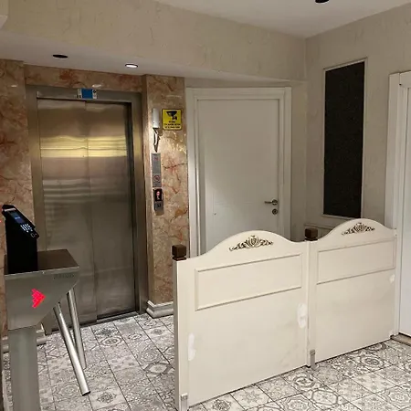 Global Aparthotel