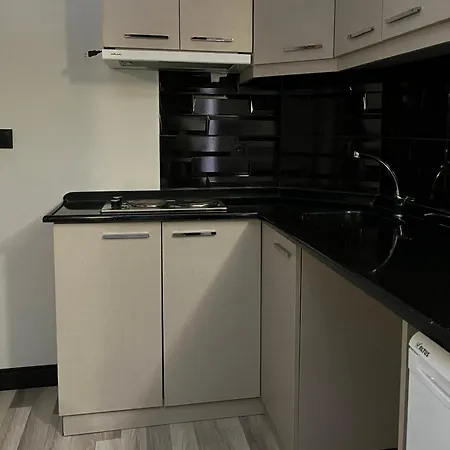 Aparthotel Global 2*